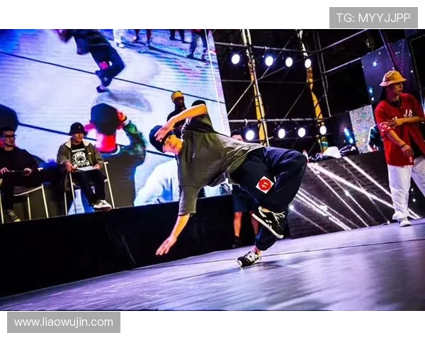 全国街舞大赛点评：西安滑板队在技术表现上的精彩亮相与独特风格分析