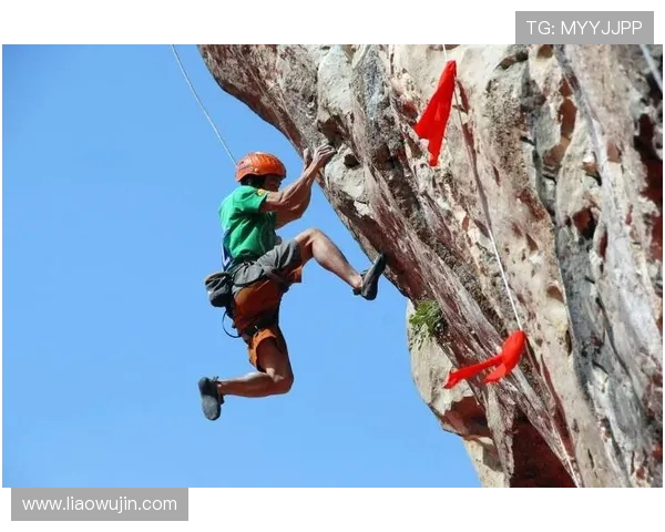 北京攀岩队勇攀高峰的极限运动联赛精彩历程揭秘 北京攀岩队勇攀高峰的极限运动联赛精彩历程揭秘