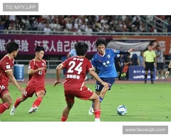 南京足球队在全国足球配合排行榜中荣登第八名展现出强大实力与团队默契 南京足球队在全国足球配合排行榜中荣登第八名展现出强大实力与团队默契