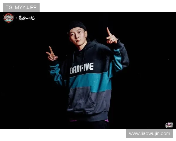 成都攀岩队在世界街舞大赛中以63分稳居积分榜首位