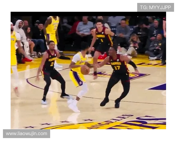 2009年湖人与老鹰的精彩对决回顾与赛季亮点分析