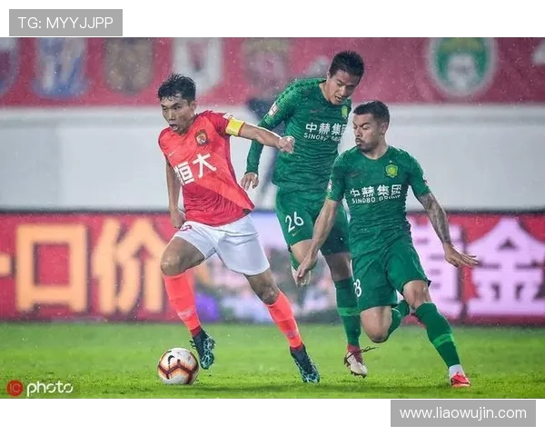 北京国安与上海恒大巅峰对决谁能笑到最后解析比赛精彩瞬间与战术较量 北京国安与上海恒大巅峰对决谁能笑到最后解析比赛精彩瞬间与战术较量